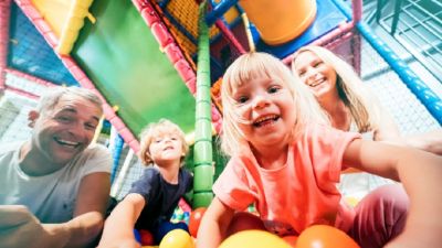 Kindertobeland im Trampolinpark Bispingen